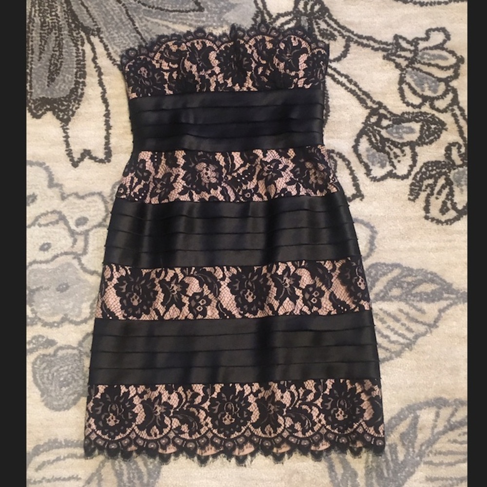 BCBG MAX AZRIA lace dress size 2P